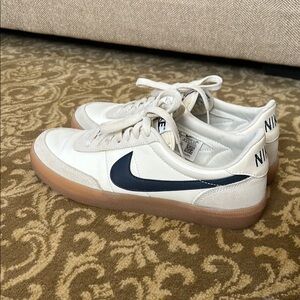 Woman’s Nike Sneakers White and Navy size 10